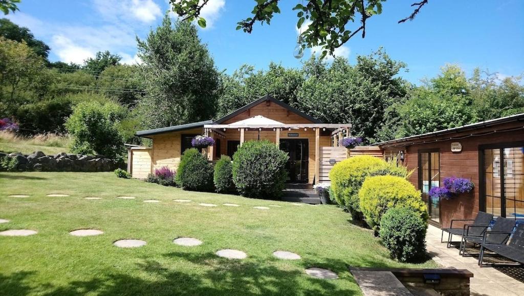 'Monktonmead Lodge' In Secluded Setting, With Private Indoor Pool. Райд Екстер'єр фото