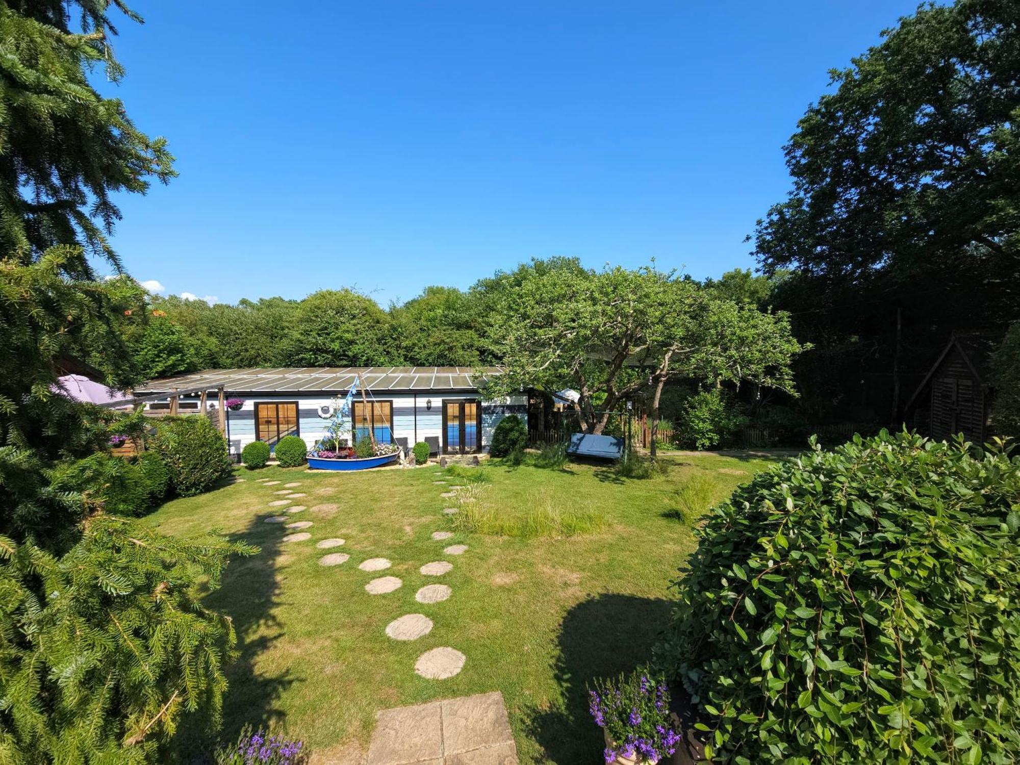 'Monktonmead Lodge' In Secluded Setting, With Private Indoor Pool. Райд Екстер'єр фото